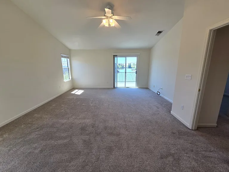 5130 Lakeshore Dr — Photo 38