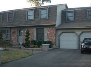 2 Eyres Pl, Somerdale, NJ 08083