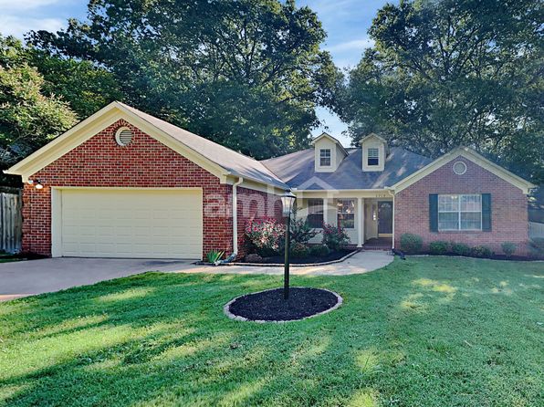 2714 Cedar Bluff Dr
