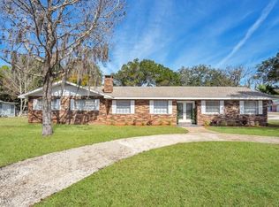 9845 Bunker Rd, Leesburg, FL 34788