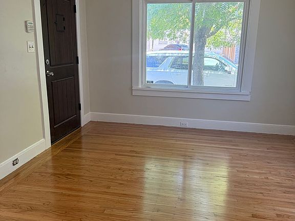 2nd image of 1464 33rd St