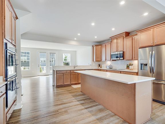 5th image of 10573 Waterbury Woods Way