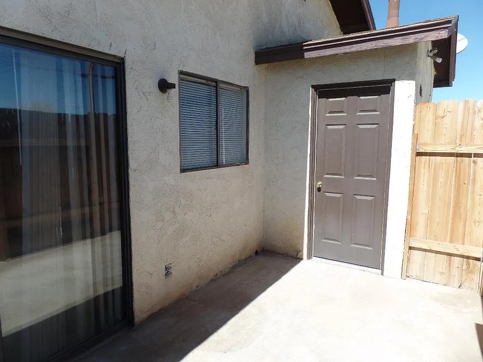 208 S Gemstone St #B