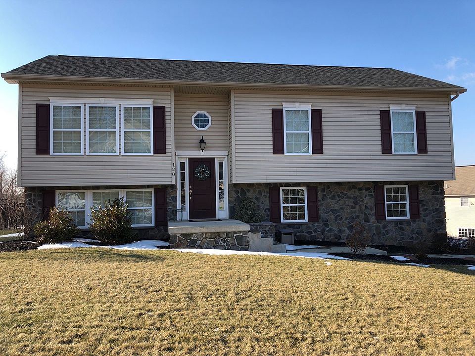 1st image of 120 Scarlett Oak Dr