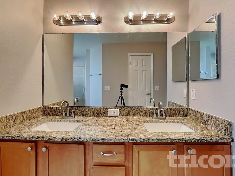 10752 Carloway Hills Dr — Photo 10