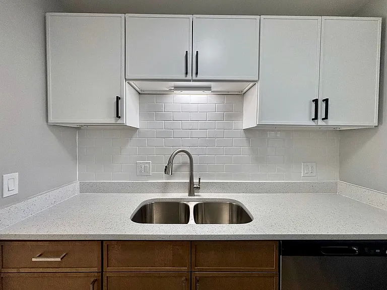 Orchard Hills Apartments — Photo 37