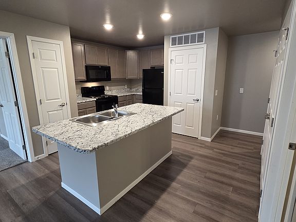 5th image of 870 S 34th St #228