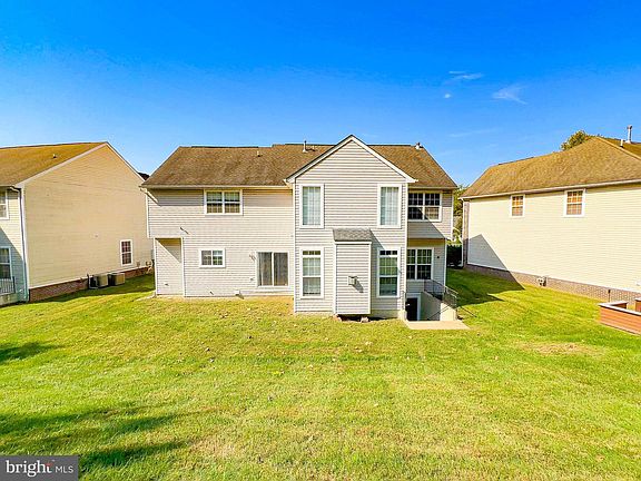 4th image of 2510 Nicol Cir