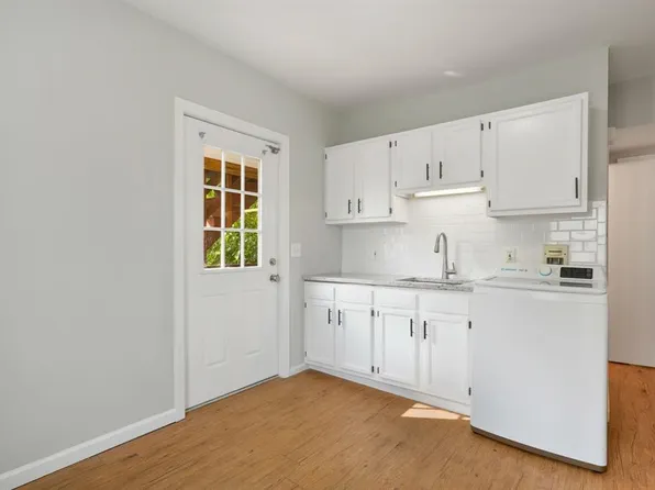 102 Wooster St #1, Shelton, CT 06484