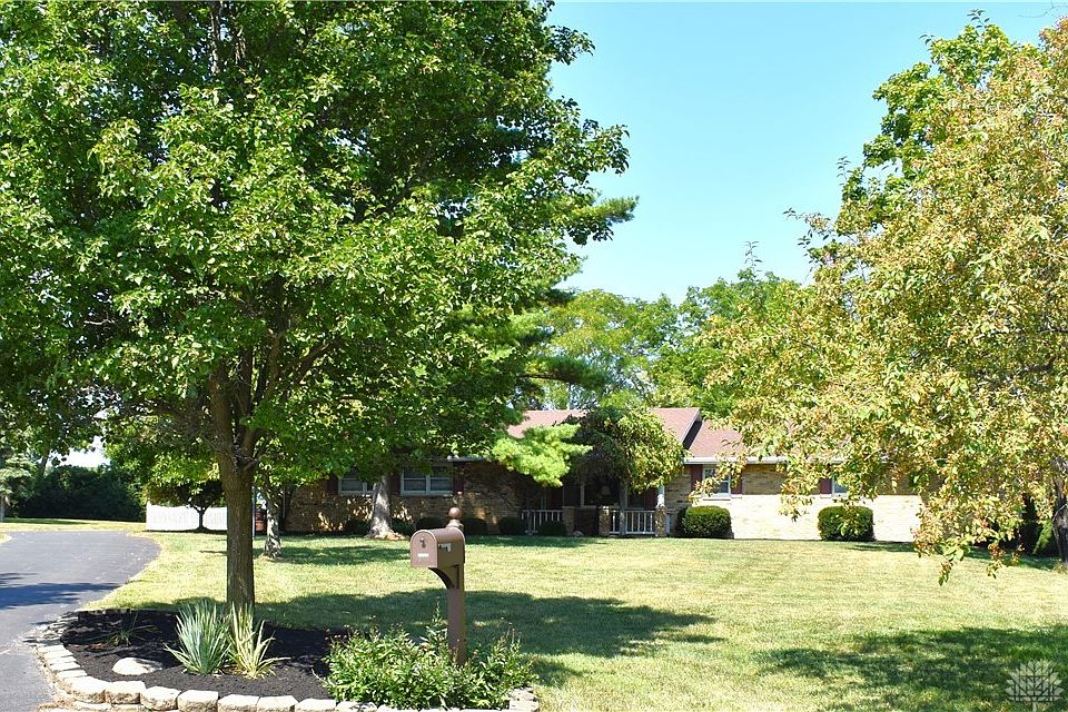 1st image of 3085 Tecumseh Cir