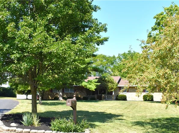 3085 Tecumseh Cir, Piqua, OH 45356