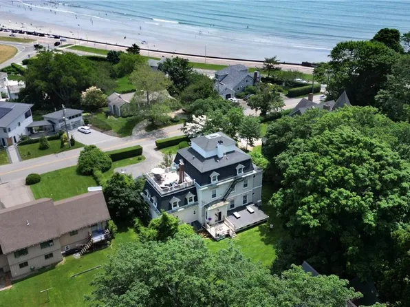245 Eustis Ave APT B, Newport, RI 02840