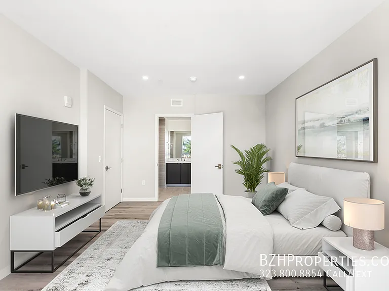 Bedford Twenty - Luxury Condos — Photo 24