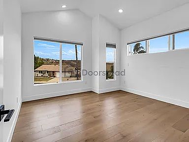 2nd image of 654 Hunter St #2