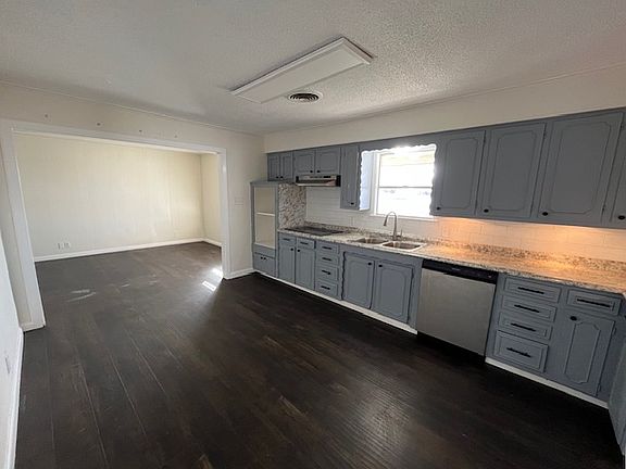 3rd image of 5706 Lee St