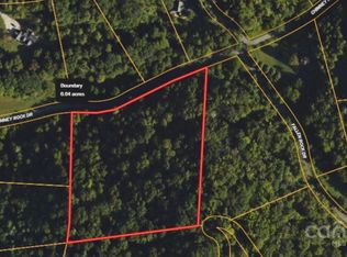 102 Chimney Rock Dr, Weaverville, NC 28787
