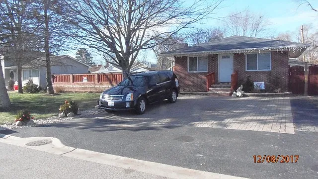 1602 Williams Ave photo 1