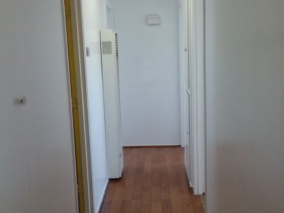 5th image of 1143 W 90th St