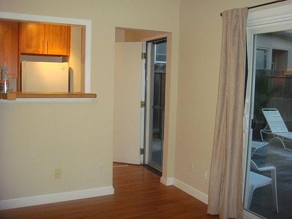 entry into kitchen from main room