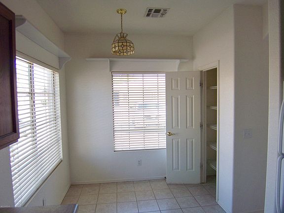 4th image of 2701 E La Costa Dr