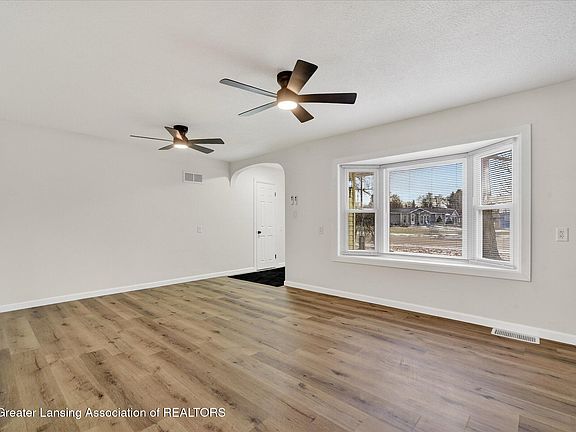 2nd image of 222 N Ovid St