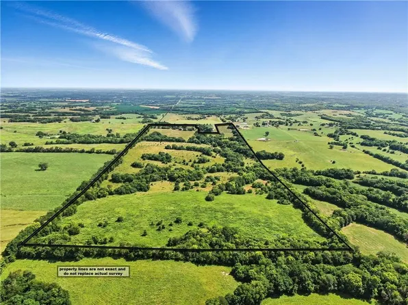 14805 SE McBee Chapel Dr, Braymer, MO 64624