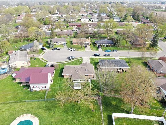 5th image of 1326 Custer Ct