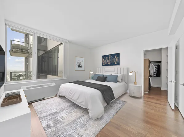 605 West 42nd Street image 6 of 28