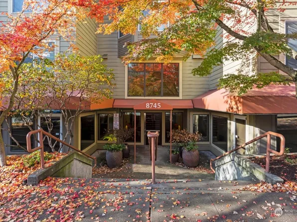 8745 Greenwood Avenue N #511, Seattle, WA 98103