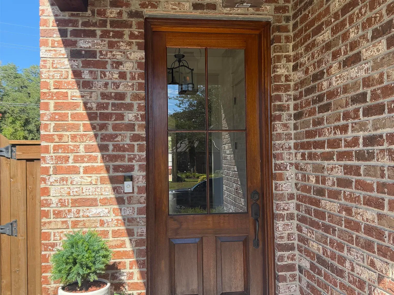 4 bed, 2336 sqft, $5,000 — Photo 2