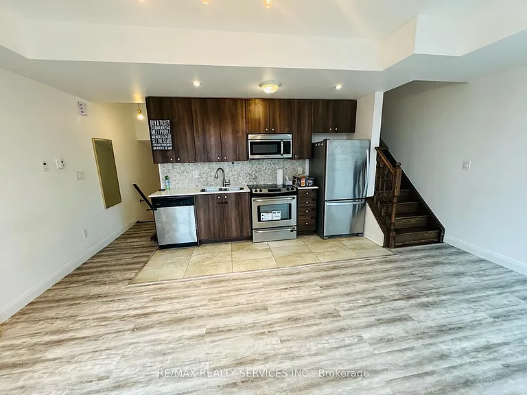 639 Lawrence Ave W #321 — Photo 11