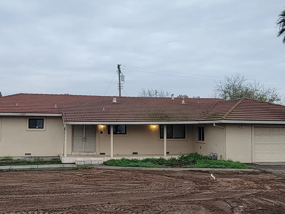 6927 Santa Juanita Ave
