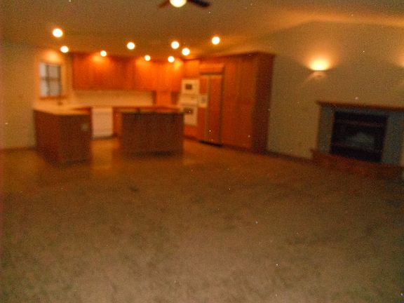 5th image of 5920 136th St E