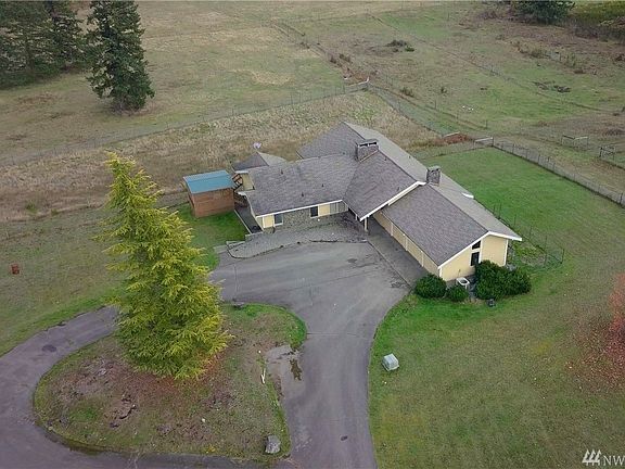 2nd image of 5010 332nd St E