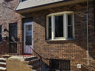 2436 S Chadwick St, Philadelphia, PA 19145