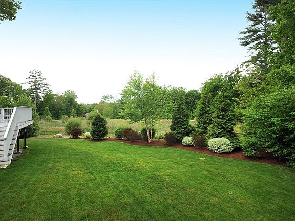 4th image of 7 Hillcrest Cir #7