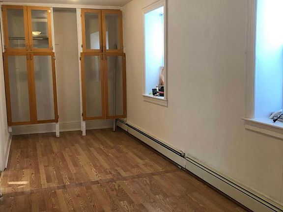 5th image of 1112 Dean Ave