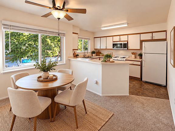3rd image of 13925 SW Allen Blvd #18
