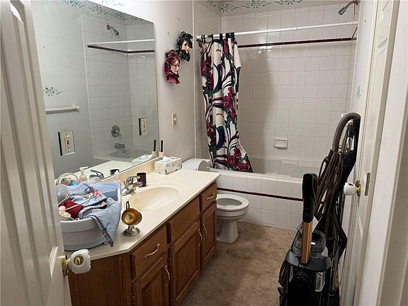 5th image of 1546 Canterbury Ln