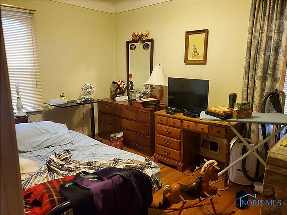 5th image of 5245 Norton Pl