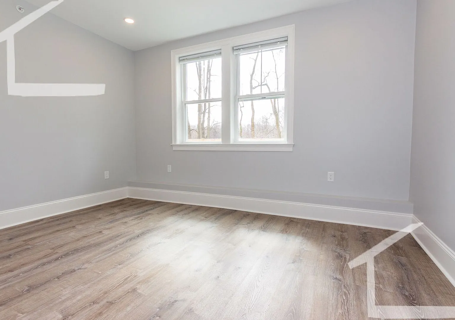 No Brokers Fee. New Construction in Brighton. Central Heat/AC, High-End Finishes, Free Laundry, P... — Photo 4