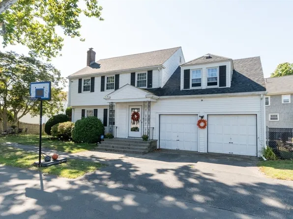 30 Courtland Cir, Milton, MA 02186