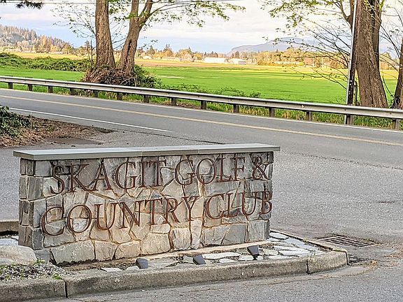 Skagit Golf & Country Club
