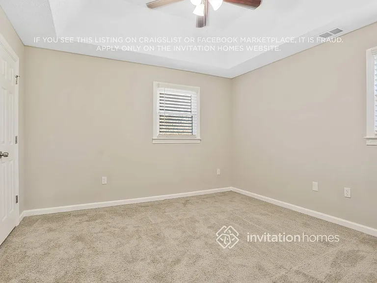 6015 Holland Dr — Photo 18