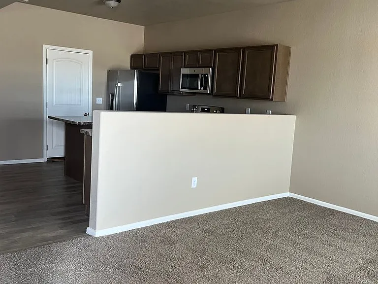 7653 Jack Pine Grv — Photo 3
