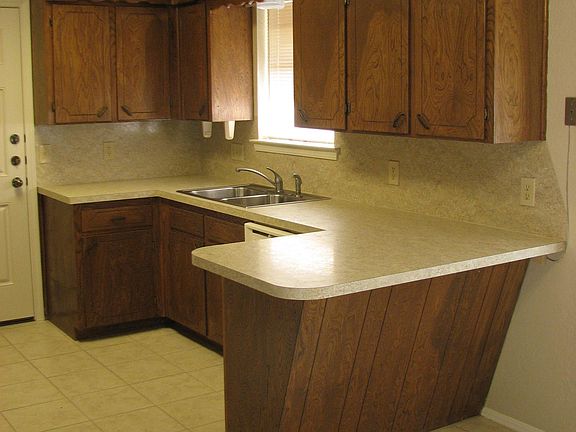 2nd image of 215 Wyneth Dr APT A