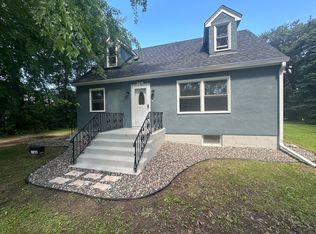 7162 15th St N, Oakdale, MN 55128