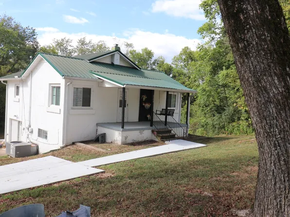 8294 Lawrenceburg Hwy, Mount Pleasant, TN 38474