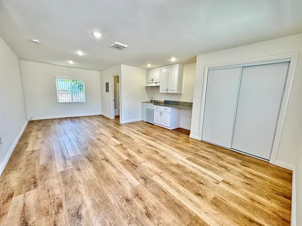 8277 Case Ave Unit H, Sun Valley, CA 91352