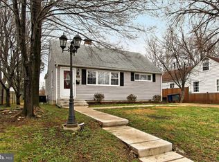 6734 Barrett Rd, Falls Church, VA 22042